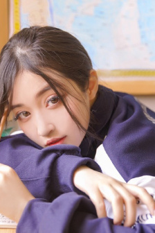 家公对儿媳妇动手脚该跟老公说吗